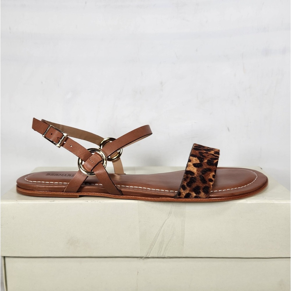 Bernardo Henre Haircalf Sandals Women Size 10 Leopard Luggage Flat Strappy Shoes